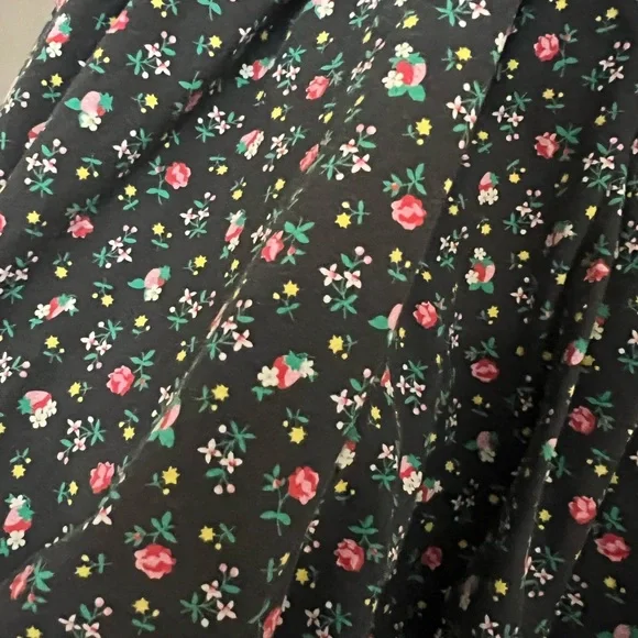 Doen Victorie Dress in Moreau Garden Print - Picture 8 of 9